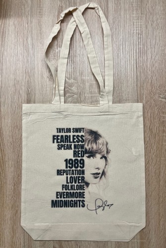 torba Taylor Swift  czarno-biała 1.jpeg